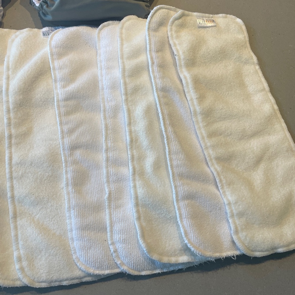 Alvababy Cloth Diaper and Insert Set - excellent condition - Picture 3 of 4